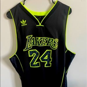 Kobe Bryant Lakers NBA Jersey #24 Limited Edition